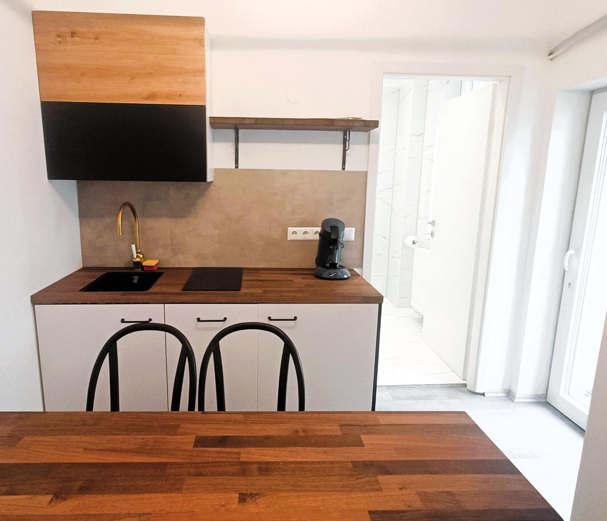 Townhouse Citycenter Klagenfurt am Woerthersee ภายนอก รูปภาพ